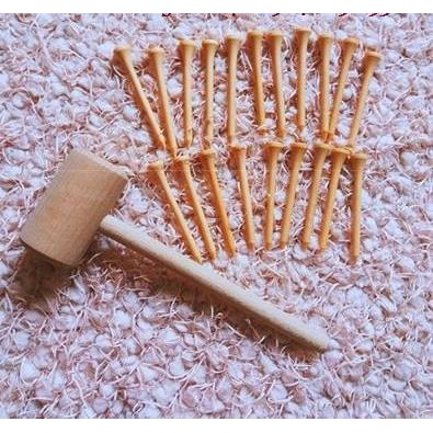Set búa và 20 đinh gỗ