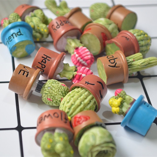 Mô hình chậu cây xương rồng mini 3cm bằng nhựa resin ba chiều