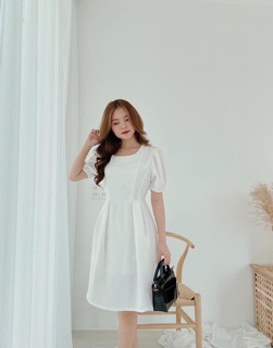 Đầm xếp ly xoè