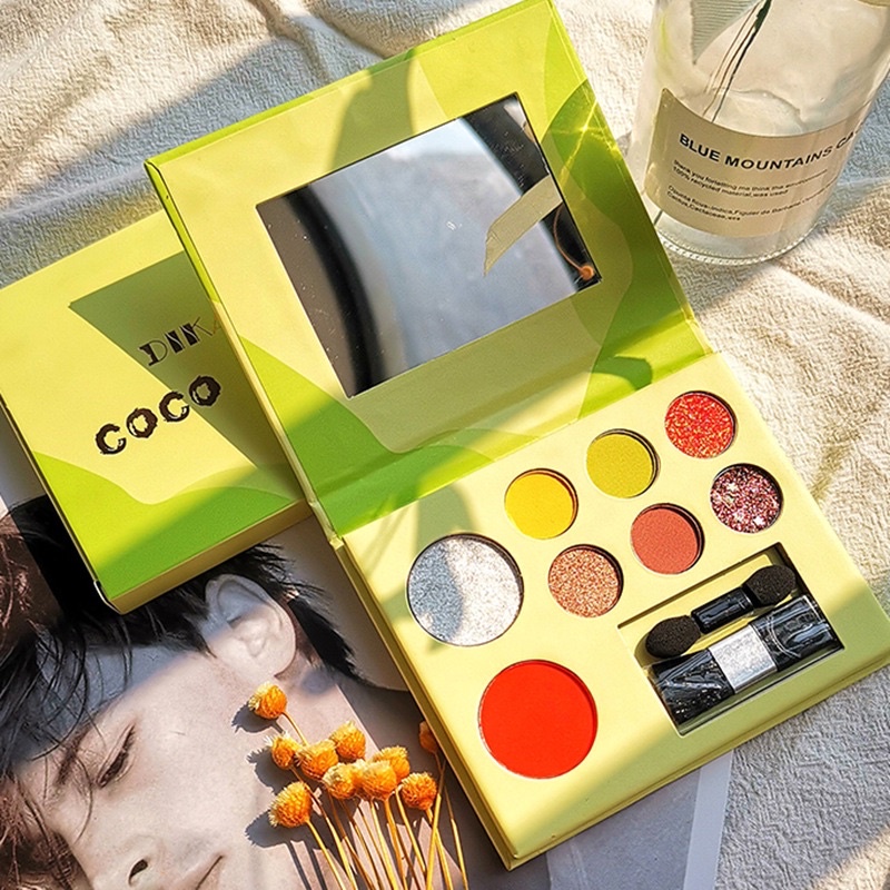 Phấn mắt má 8 ô dikalu kèm chổi hộp xanh