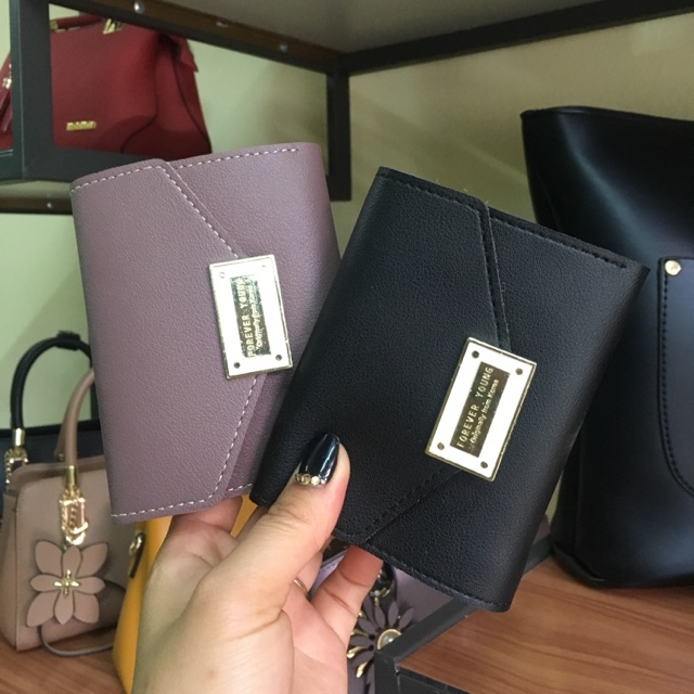 Ví nữ hàng Quảng Châu (ảnh Shop tự chụp)