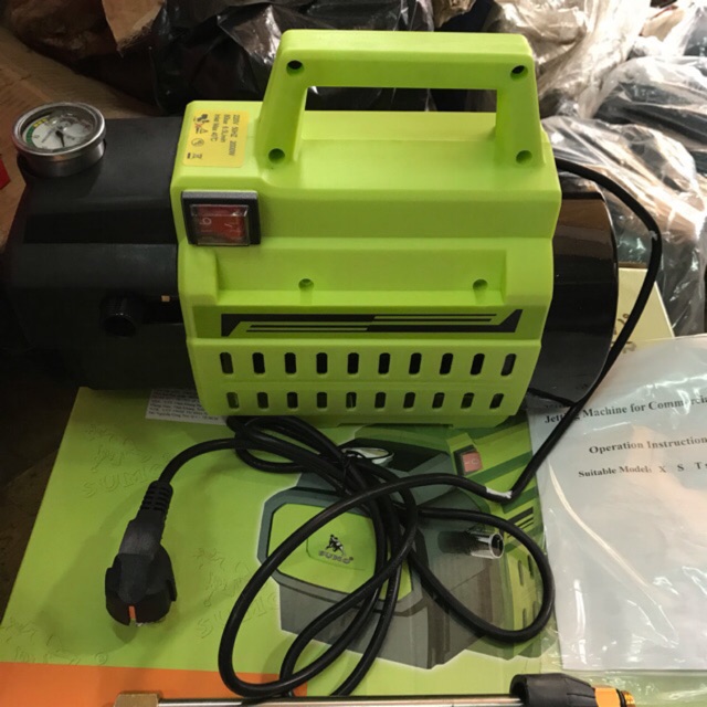 MÁY RỬA XE SUMO 2000W