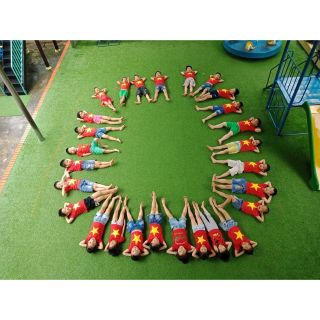 Áo sao vàng cho trẻ mầm non