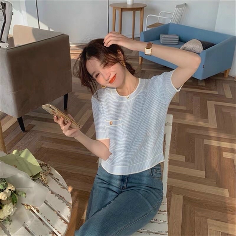 Áo len cổ tròn 1 túi khuy ngọc