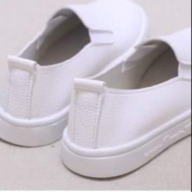 Giầy slipon trắng cho bé gái