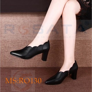 Giày boot nữ rosata cổ thấp 7cm hai màu đen nâu ro130