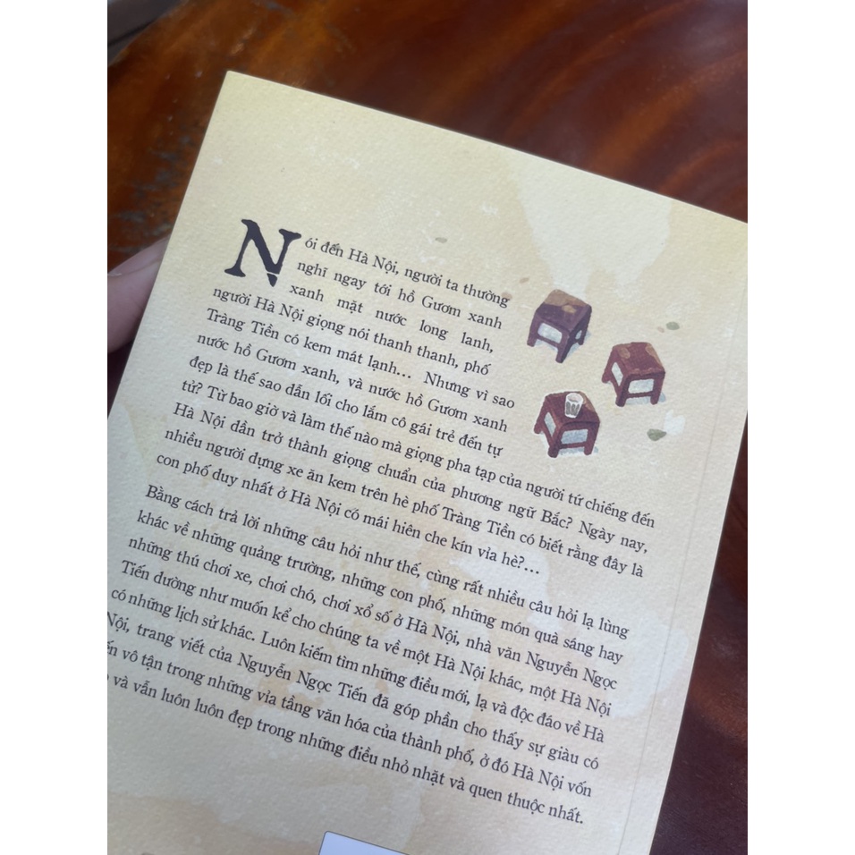 Sách Nhã Nam - Hà Nội Còn Một Chút Này – Nguyễn Ngọc Tiến – Bình Book