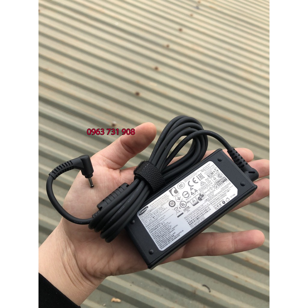 Sạc Laptop SAMSUNG 19V 2.1A (Đầu nhỏ / Đầu kim) kích thước đầu ghim 3.0mm x 1.0mm