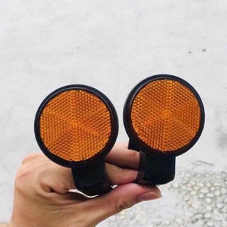 Mắt mèo tròn phản quang gắn dè sau các loại xe