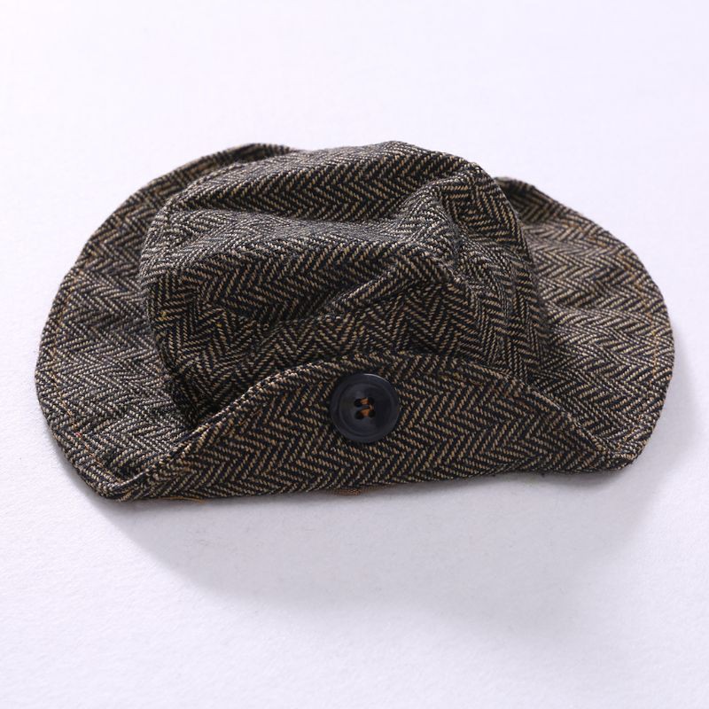 Set quần dài và nón trùm dùng để làm trang phục chụp ảnh dành cho bé trai