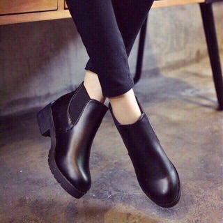 Boot thấp cổ màu đen, nâng đế 3cm