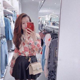 BÁN SỈ ÁO TƠ HOA HỒNG