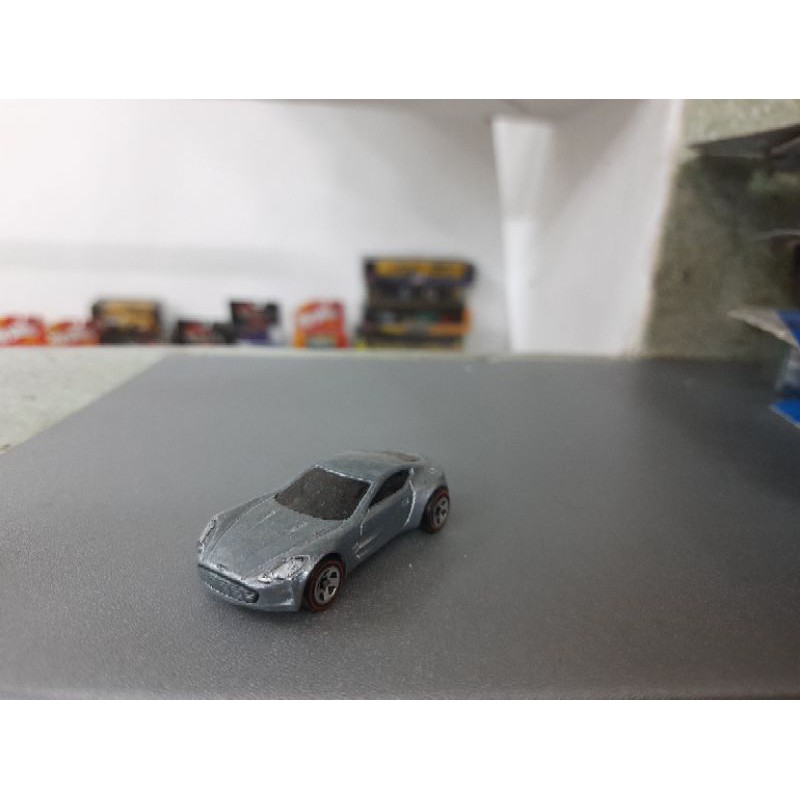 xe Hot Wheels bánh Redline Aston Martin one 77