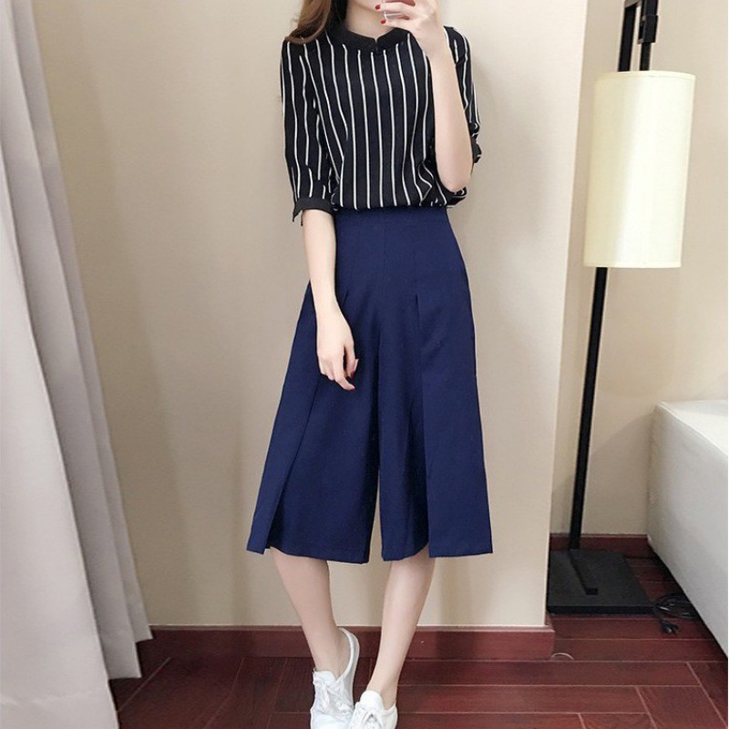 Set áo thun kẻ sọc và quần ống rộng kiểu Hàn Quốc cho nữ | WebRaoVat - webraovat.net.vn