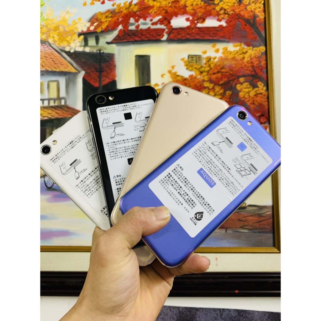 Điện Thoại Sharp SHV39 ram 4/64gb snap 835 cực mạnh màn hình  IGZO 5,3″ độ phân giải 2K