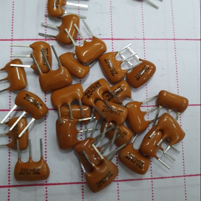 10 con thạch anh 6 mê 3 chân