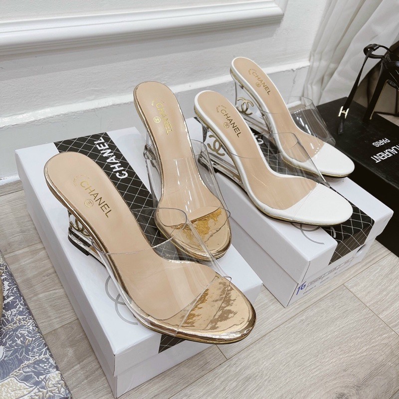 Xuồng Mica tag gót quai trong bản to