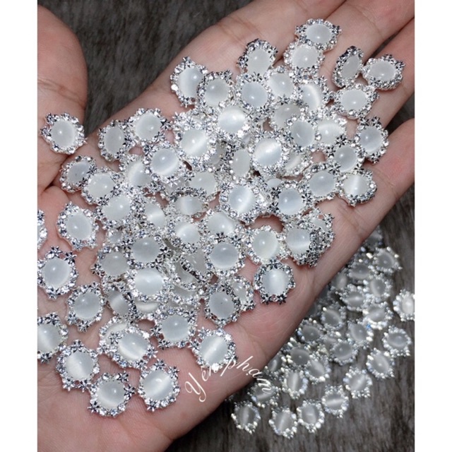 charm nail mắt mèo để trang trí , làm hoa