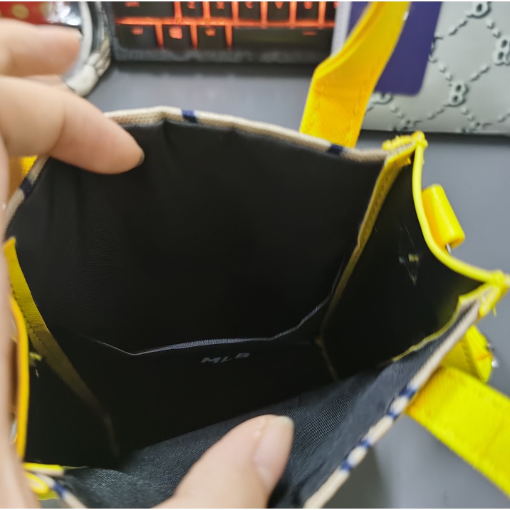 Túi Đeo Vai N-Y MINI Mới ML*B 2022