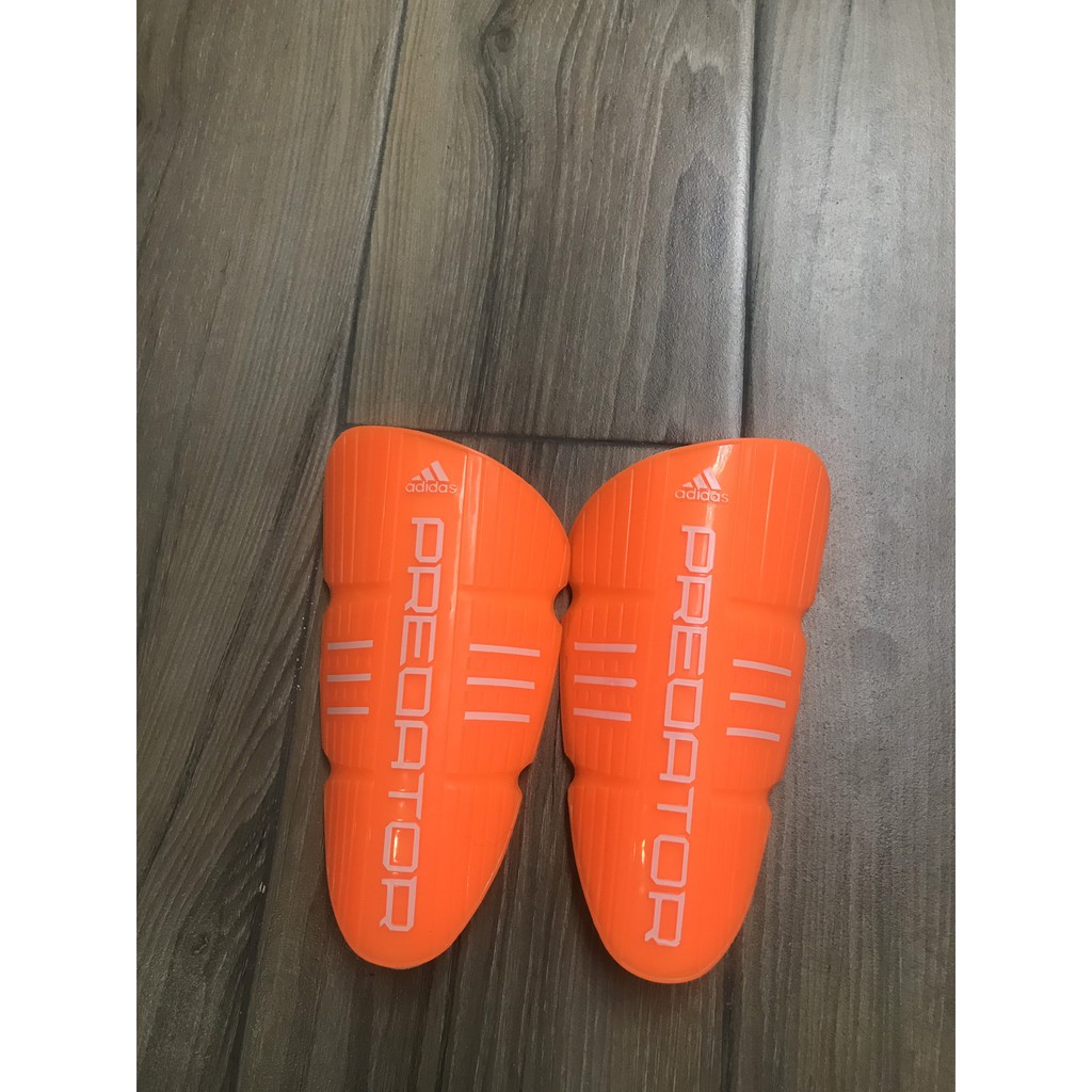 Bọc bảo vệ ống đồng chân bóng đá Adidas Shin guard Preoator