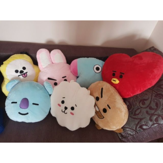 Gấu ôm BTS BT21 size bự