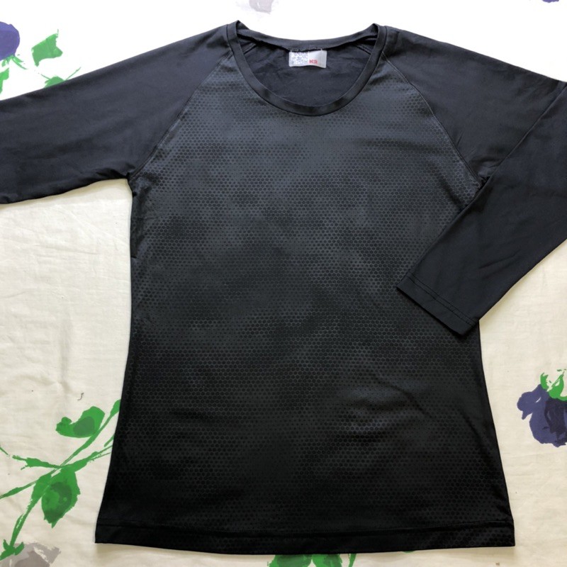 Áo Thun Bé Trai K2 Tay Raglan Dài Chấm Thân Trước Cổ Thuyền - Size 95