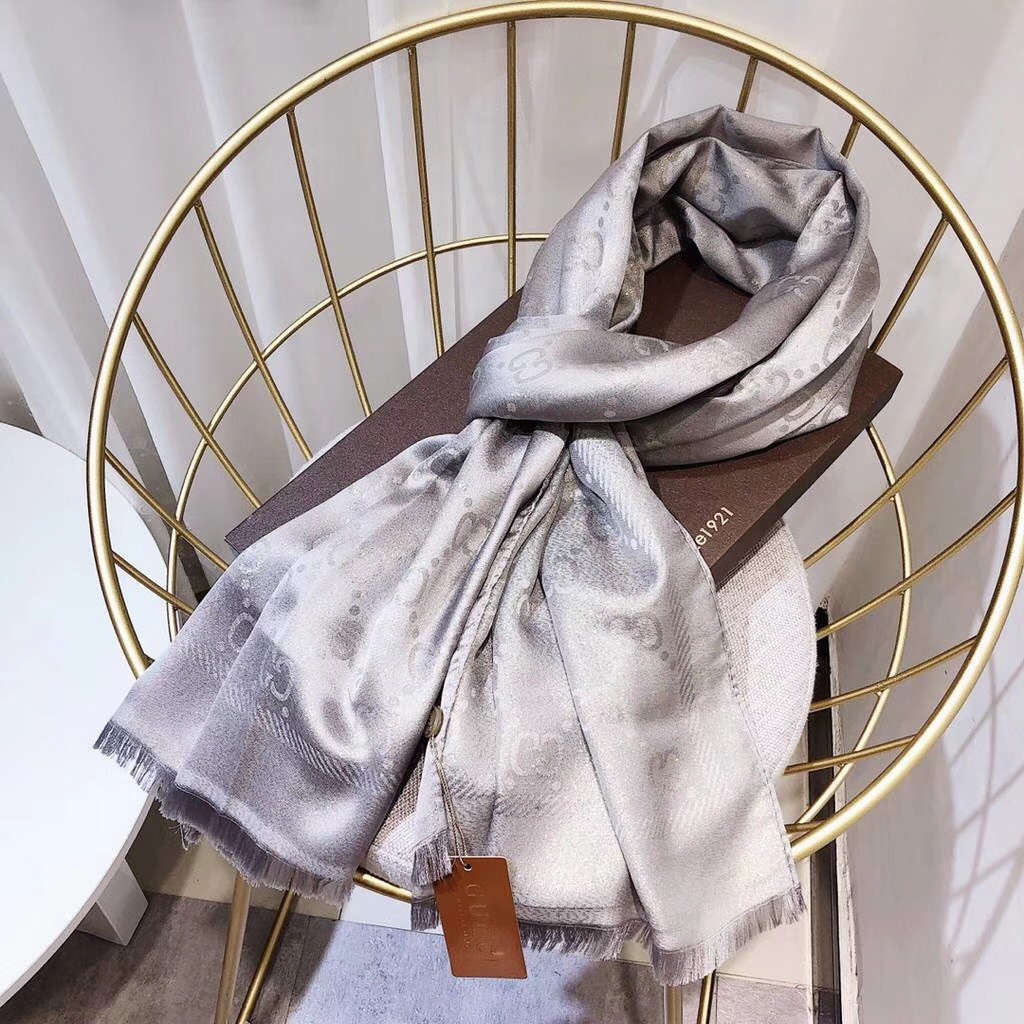 Khăn Choàng Lụa In Họa Tiết Thời Trang Dành Cho Nữ