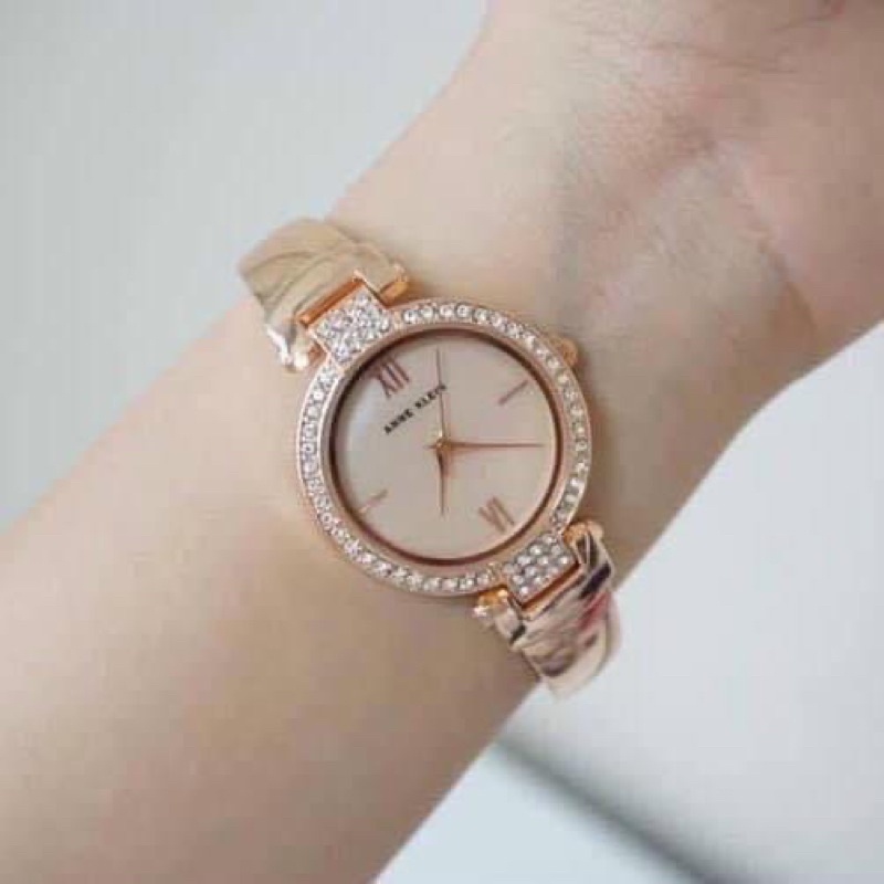 Đồng Hồ Nữ Anne Klein dây kim loại case 30mm