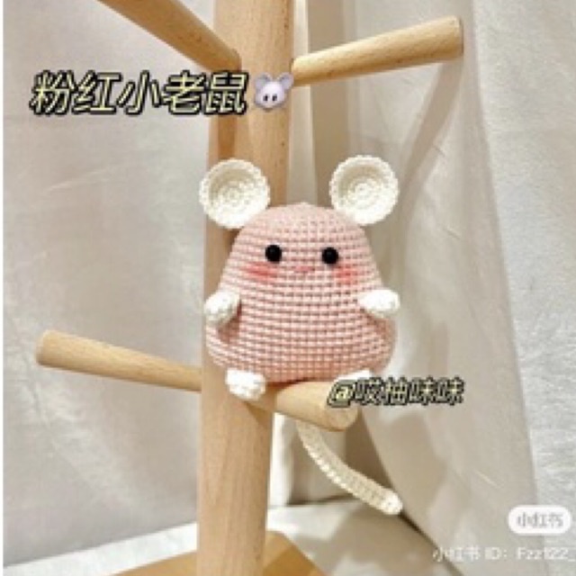 Chuột con bằng len handmade