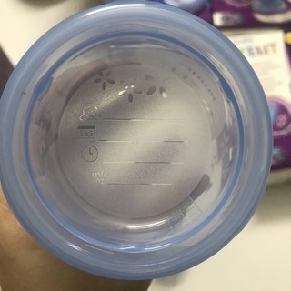 Cốc trữ sữa Avent 180ml