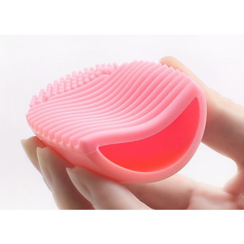 Dụng cụ vệ sinh cọ trang điểm silicone tiện lợi