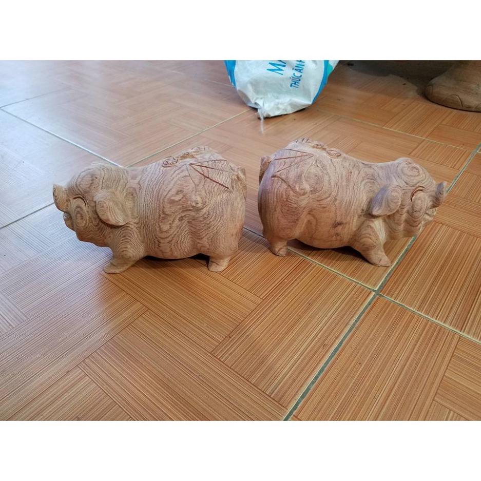 cặp lợn gỗ hương ta