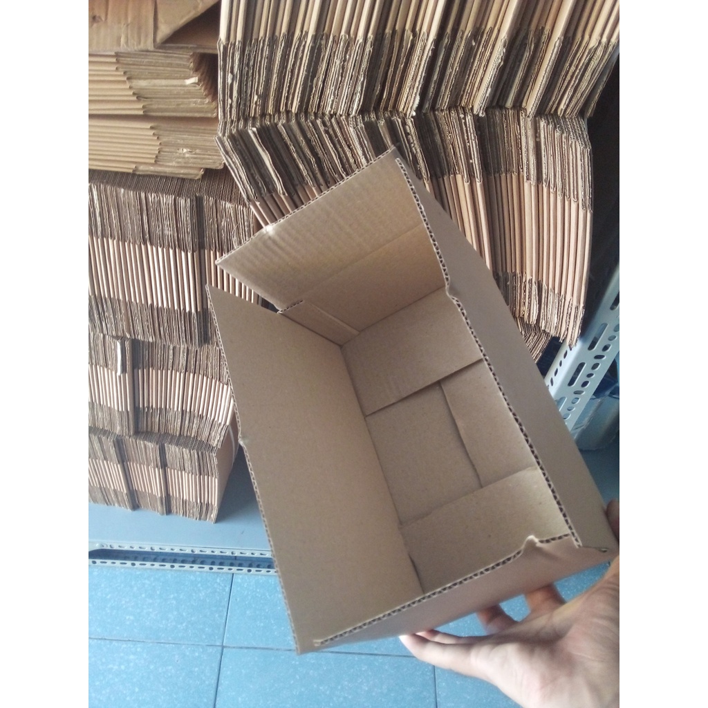 Thùng hộp giấy carton gói hàng 20 x 10 x 10 Doconu