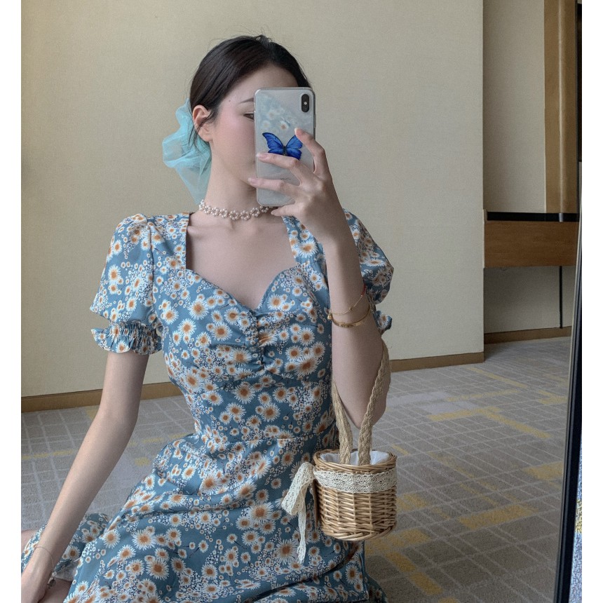 Đầm Tay Ngắn Cổ Vuông Họa Tiết Hoa Cúc Thời Trang | BigBuy360 - bigbuy360.vn