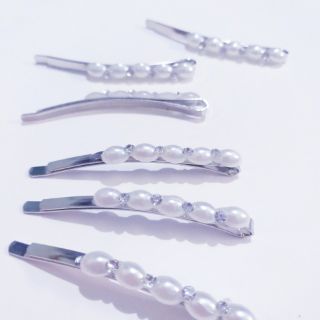 Một cặp Kẹp tóc đính hạt kim loại (6cm)