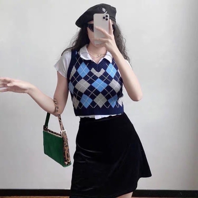 Áo Gile Len Cộc Tay Dáng Croptop Kèm Áo Polo Trắng Cực Xinh