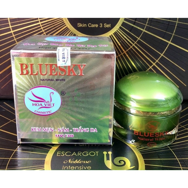 KEM BLUESKY MỤN NÁM TRẮNG DA HOA VIỆT