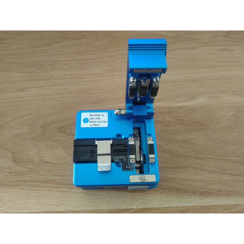 Dao cắt sợi quang AUA-S2 xanh