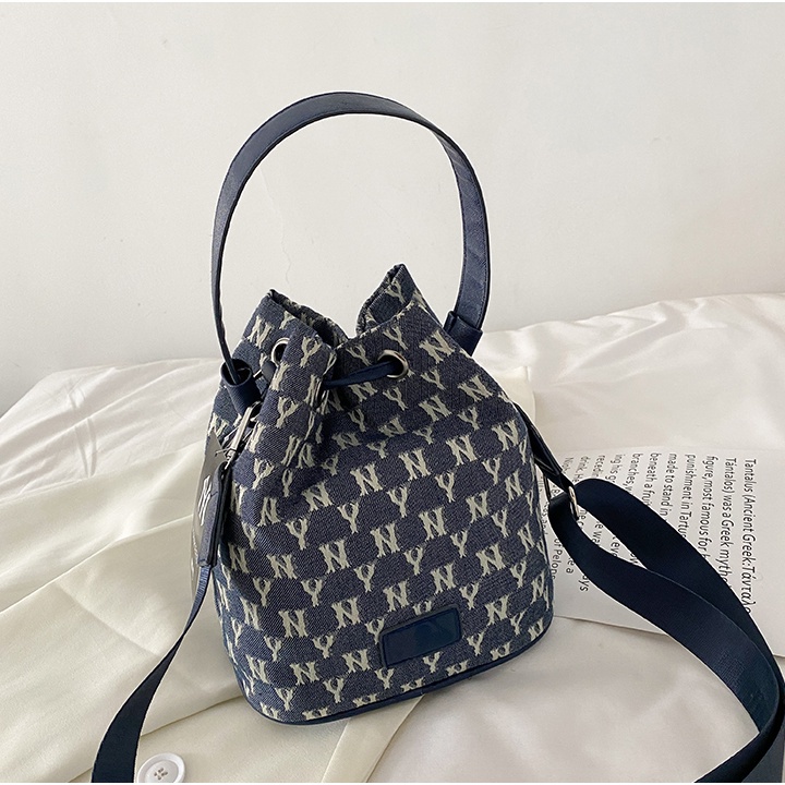 Túi xách đeo vai thiết kế rút dây phong cách vintage thời trang cỡ 19x23x12cm