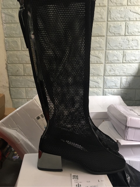 [Mã FASHIONGREEN15 giảm tới 30K đơn 99K] (Order) Boots đùi lưới phối viền bóng, gót gương 4cm | BigBuy360 - bigbuy360.vn
