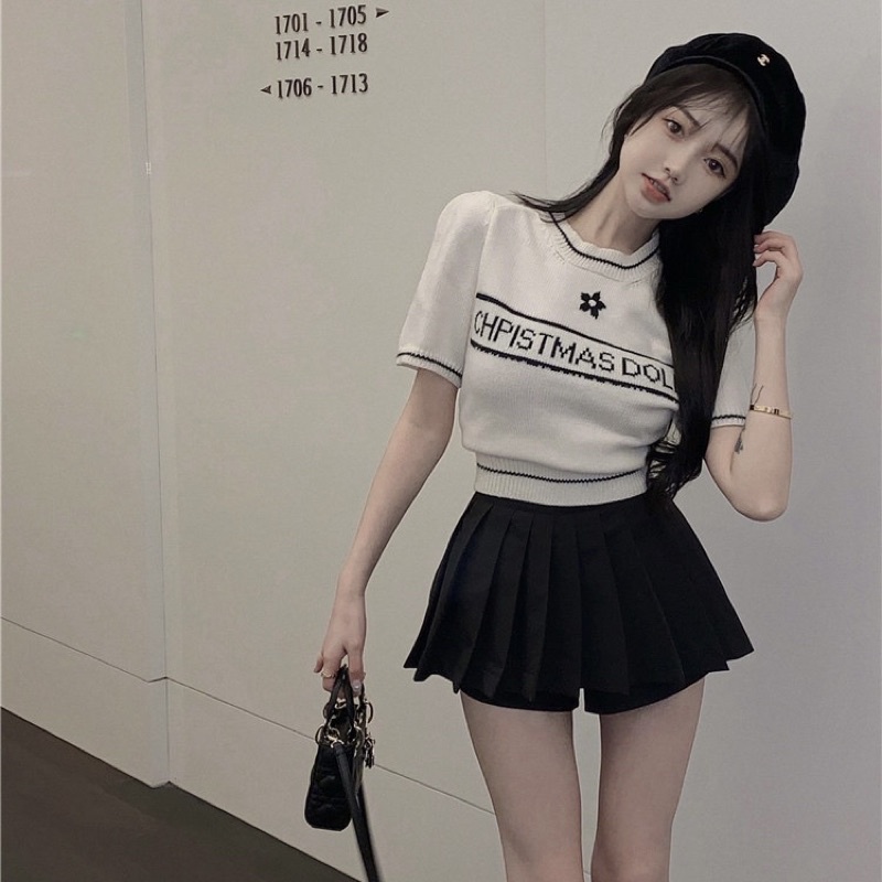 SET ÁO CROPTOP CHÂN VÁY XOÈ TENNIS NGẮN CÓ QUẦN TRONG PHONG CÁCH HÀN QUỐC