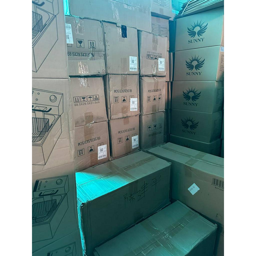 Máy khoai tây lốc xoáy