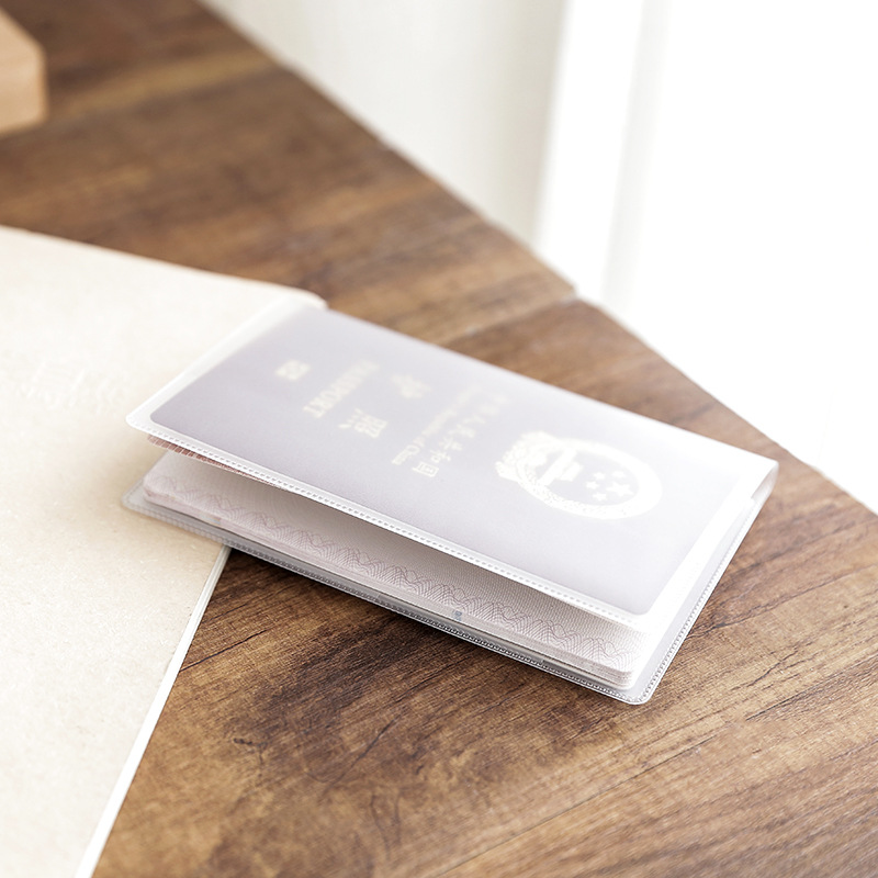 Bìa PVC bọc hộ chiếu chống nước