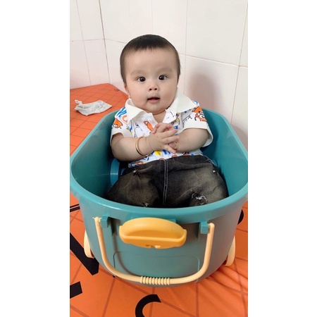 (Rẻ Nhất Tphcm) Set Áo Thun Cotton Tàu Cổ Bẻ + Quần Jean Dày Dặn Cho Bé Trai Đi Du Lịch