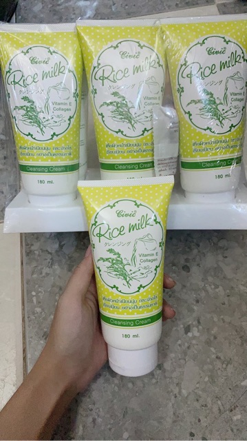 Sữa rửa mặt Gạo Rice Milk Thái Lan