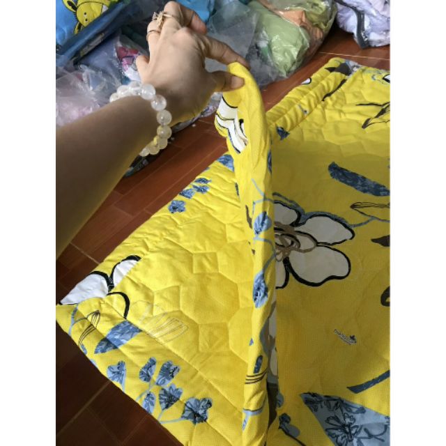 Mền lẻ, chăn lẻ thương hiệu Thắng Lợi, chất vải 100% cotton họa tiết hoa xinh đẹp