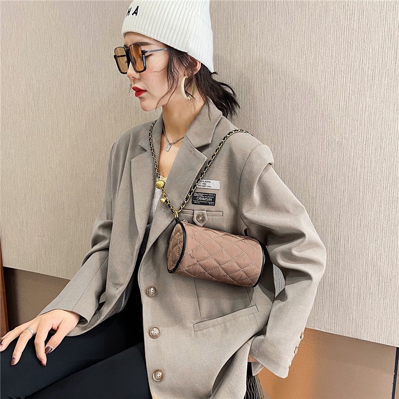 Túi đeo vai IELGY chất liệu nylon hình trụ phối chuỗi xích thời trang