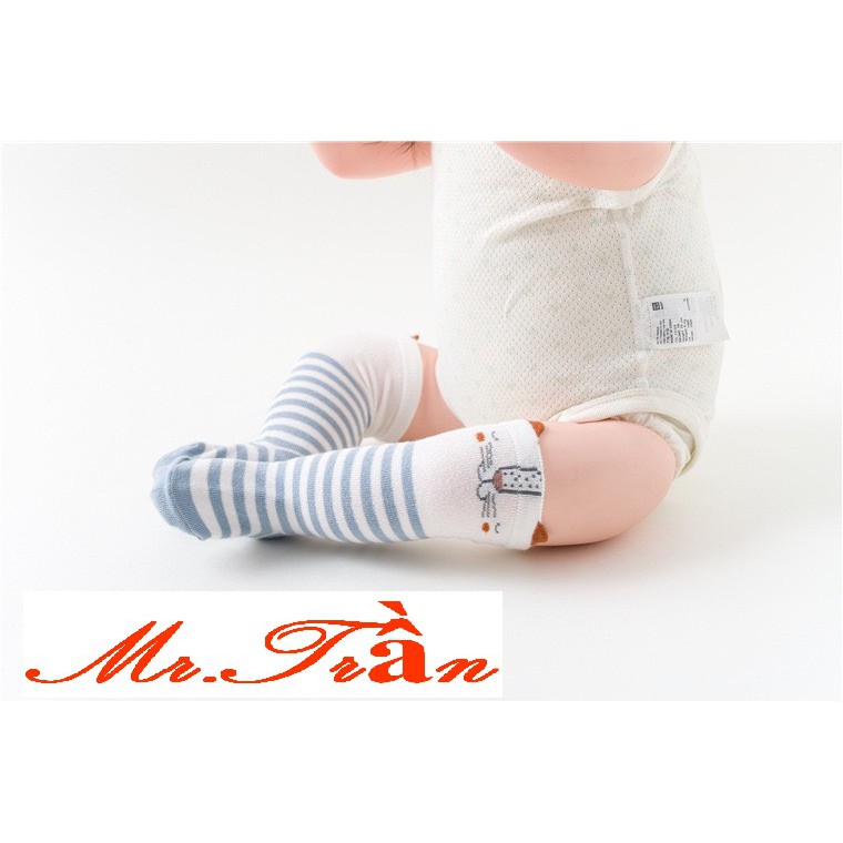 Tất công chúa cao cổ cho bé gái