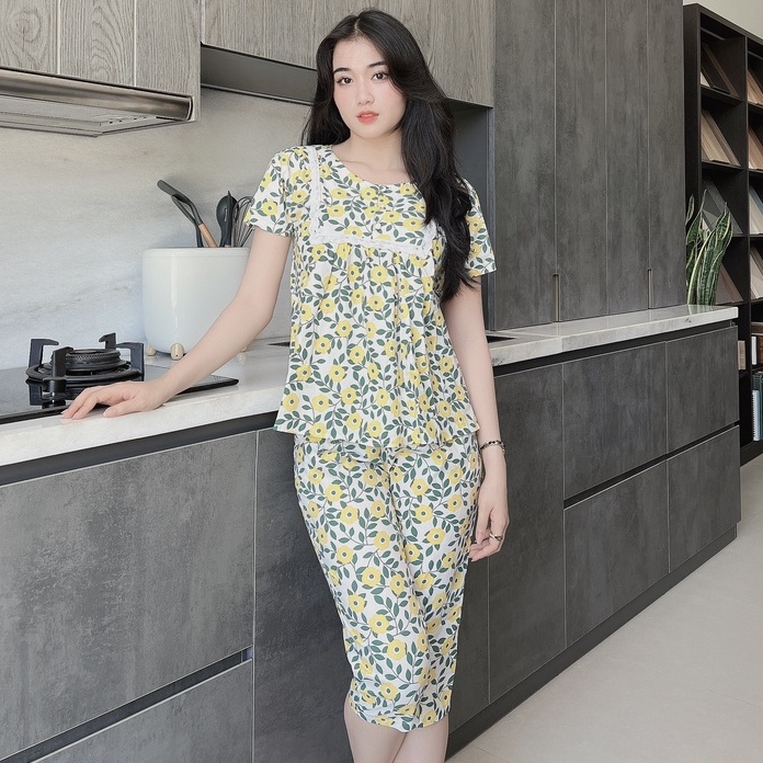 Đồ mặc nhà lửng chất vải cotton thô Hàn họa tiết hoa vàng