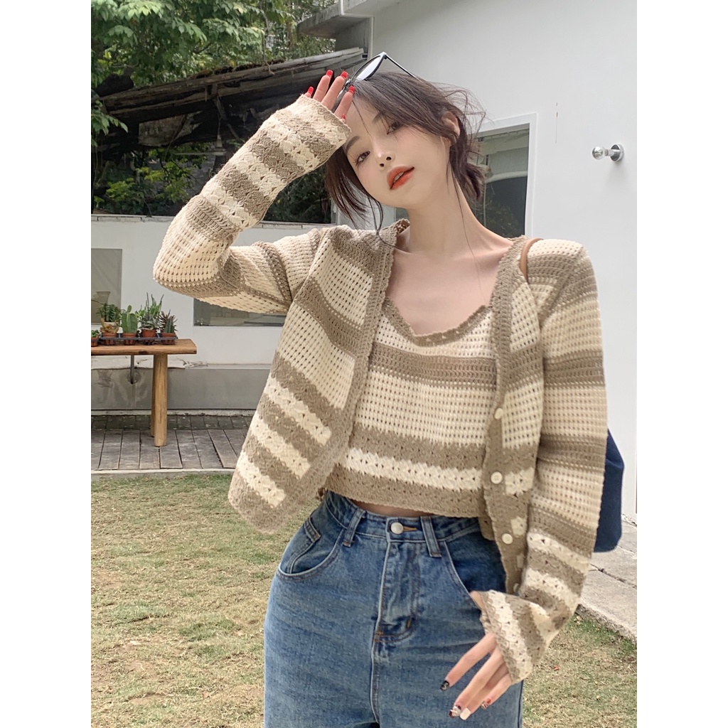 Set 2 chi tiết Forgirl có lỗ phối viền kẻ ngang